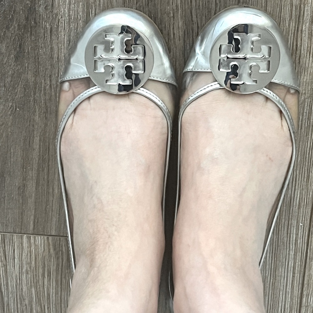 Tory Burch silver flats size 7.5